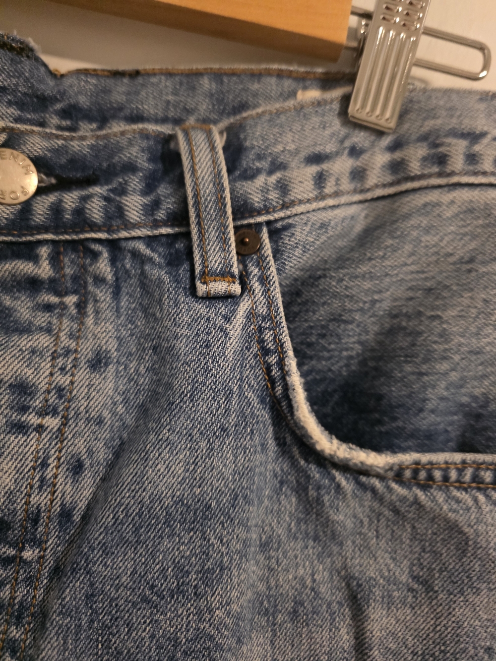 Denim Forum The Patti Mid Rise Straight Jeans 31 Light Wash Distressed Hem - Picture 2 of 10